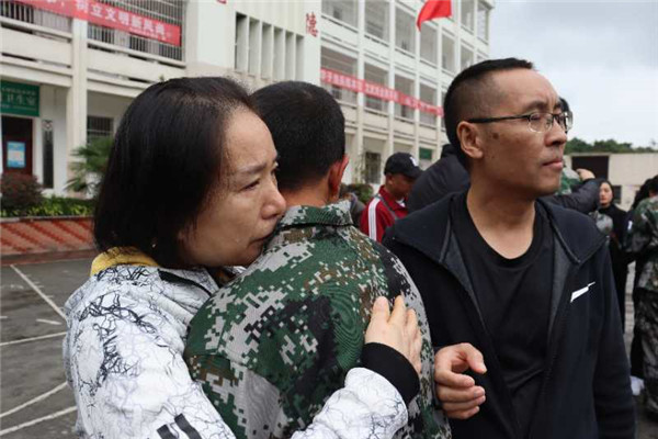 青少年叛逆的根源：性格因素還是社交壓力？ 